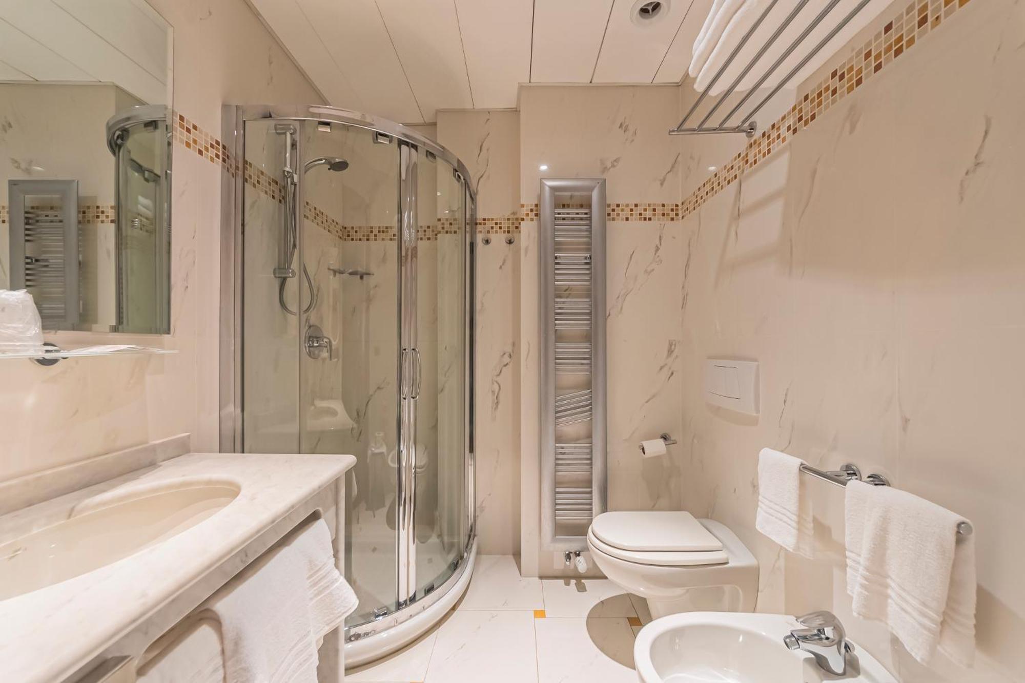 Dado Hotel International Parma Zewnętrze zdjęcie