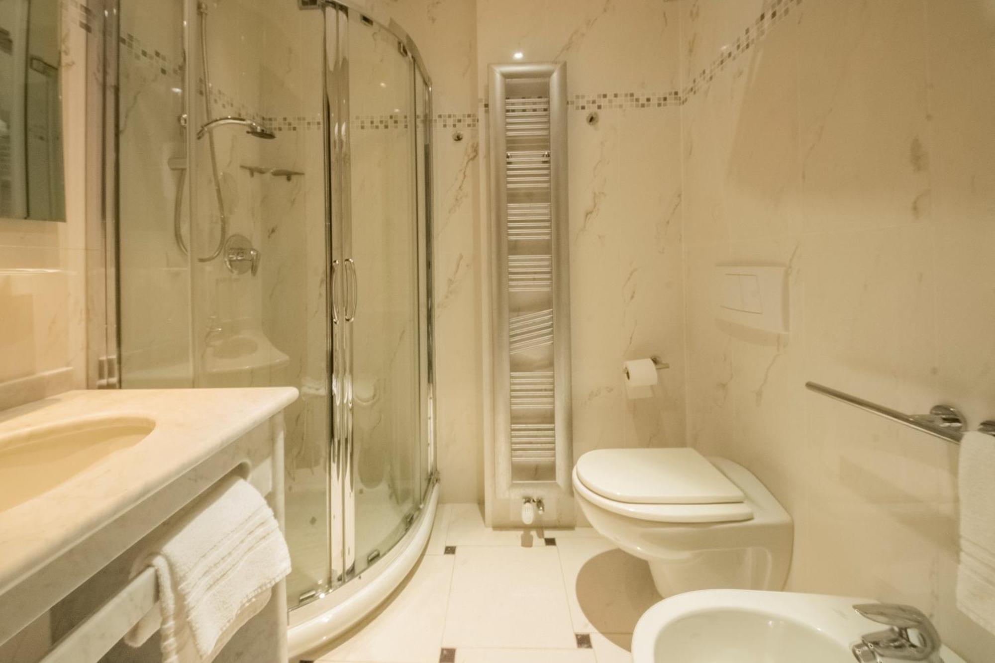 Dado Hotel International Parma Zewnętrze zdjęcie