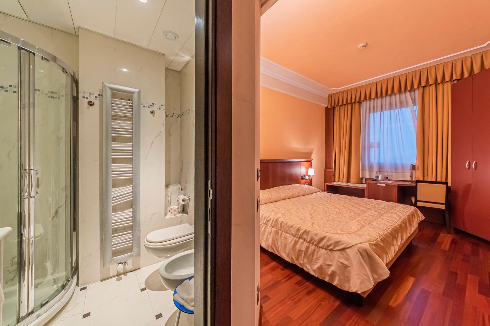 Dado Hotel International Parma Zewnętrze zdjęcie